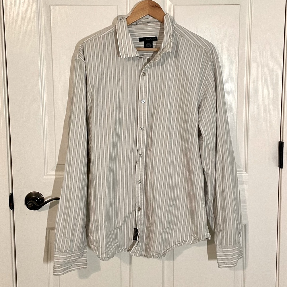 Calvin Klein Men’s Stripped White and Gray Button Up Shirt